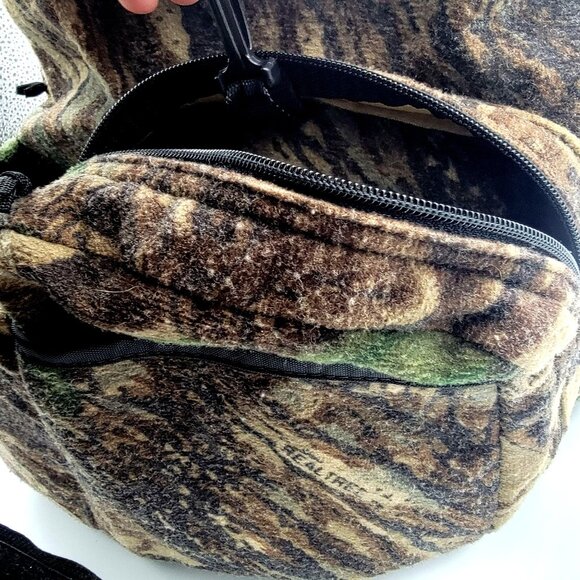 Garden Mountain Camouflage Backpack - Realtree Xtra Pattern Durable Outdoor Gear - Picture 15 of 16